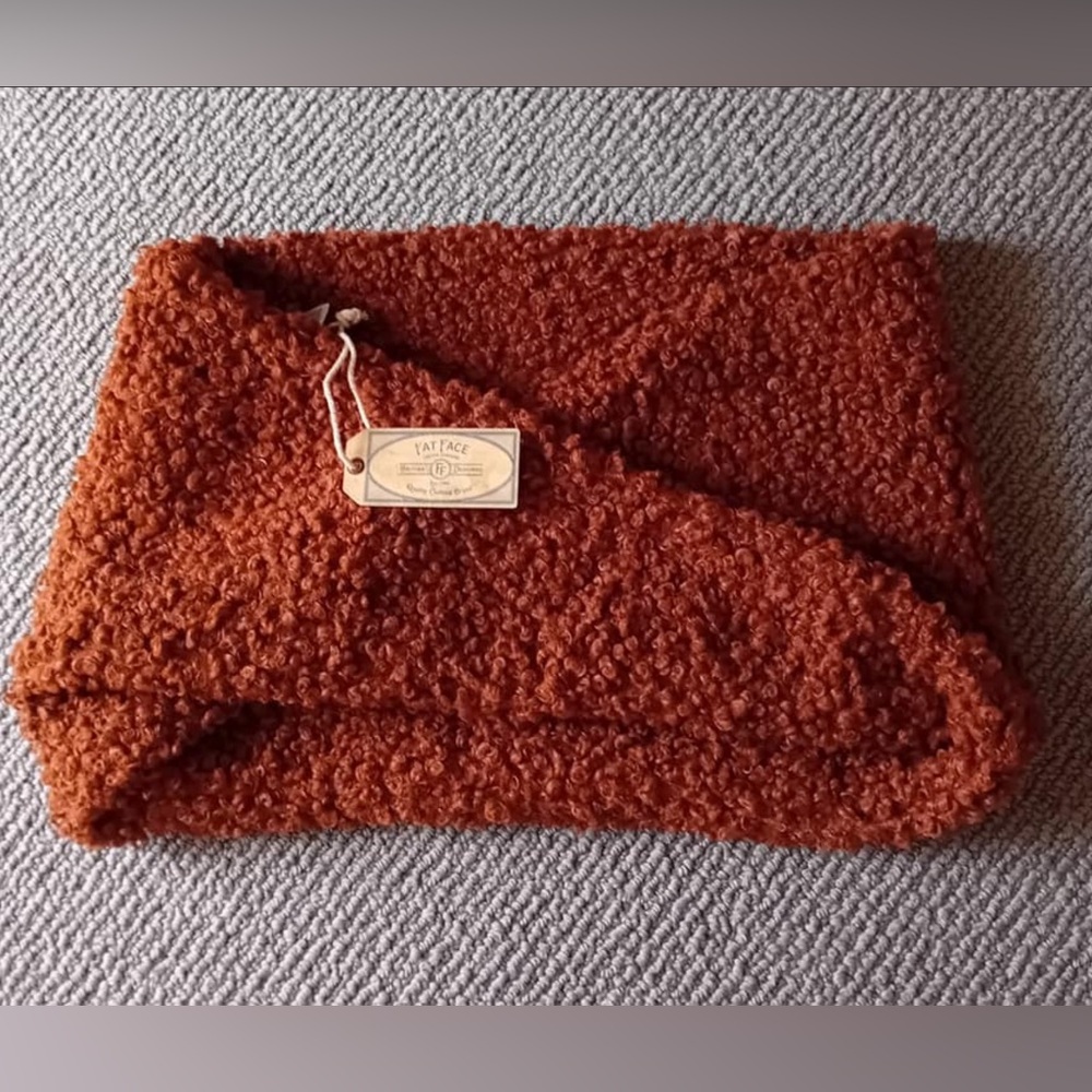 FatFace Twist Snood